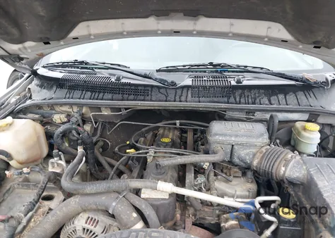 2004 Jeep Grand Cherokee Limited z USA, uszkodzony, nr VIN 1J4GX58S44C221824